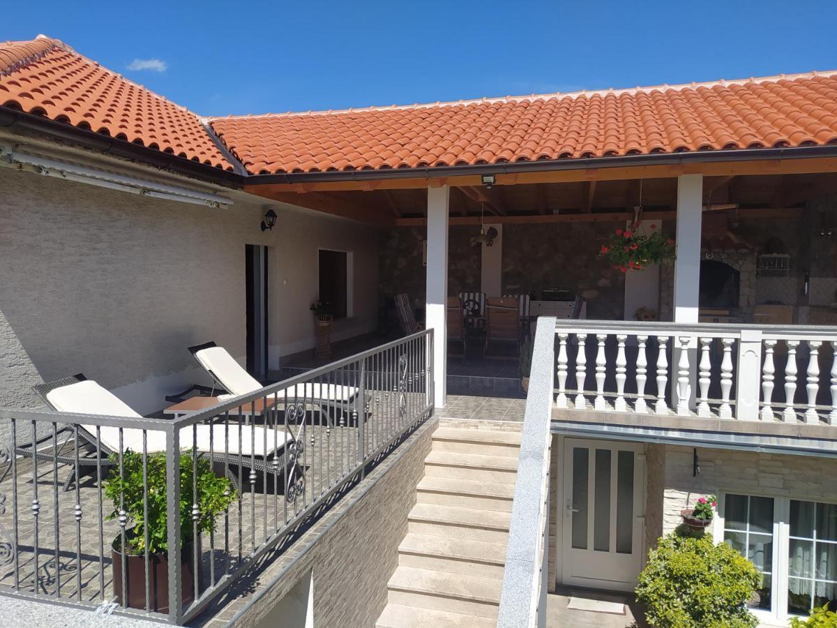 Tomic Apartment Novi Vinodolski Exterior photo