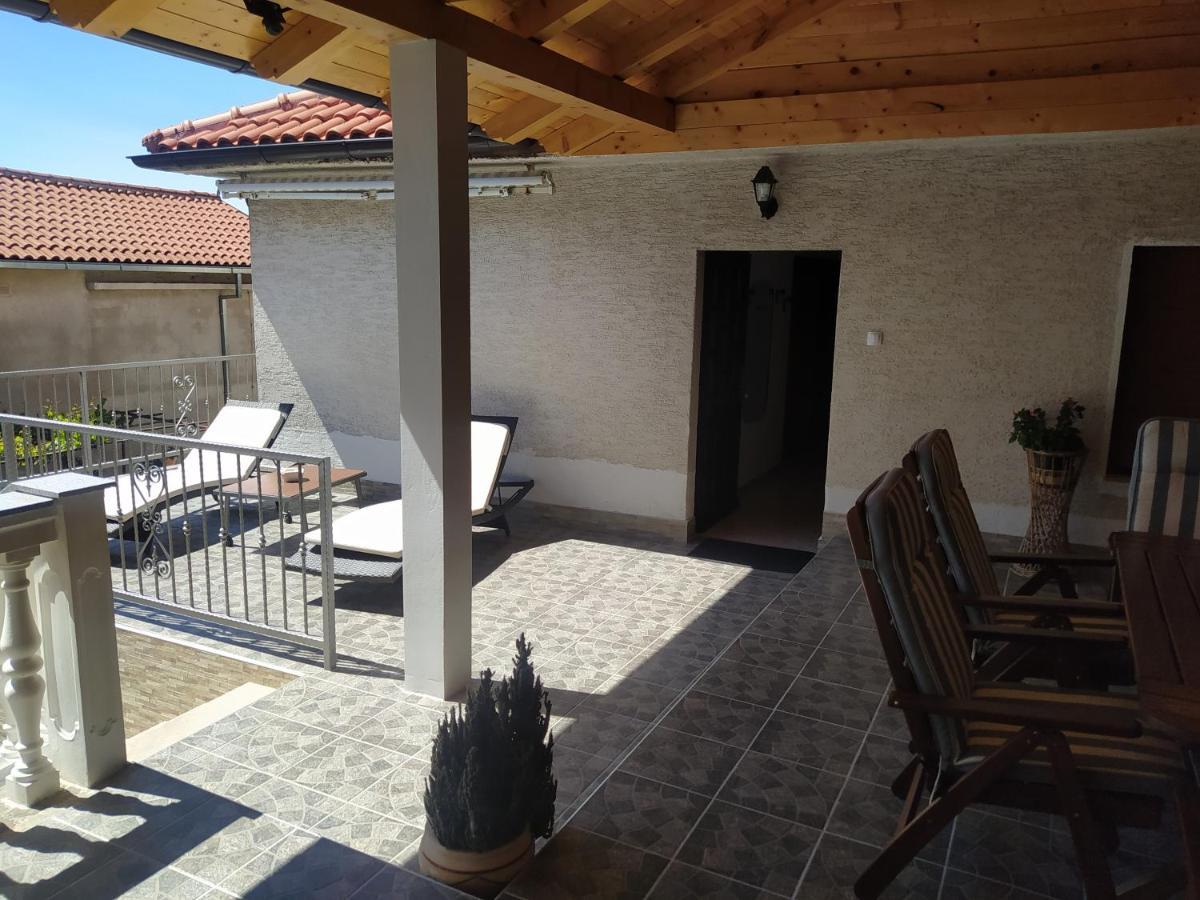 Tomic Apartment Novi Vinodolski Exterior photo