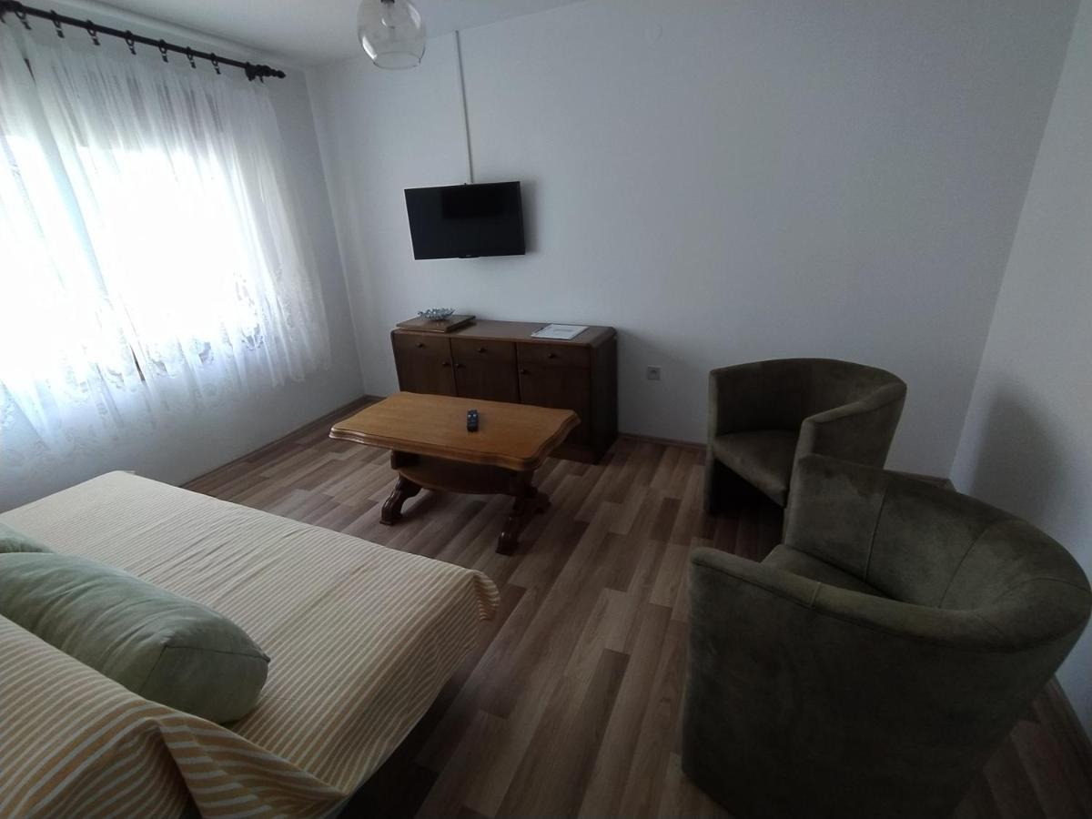 Tomic Apartment Novi Vinodolski Room photo