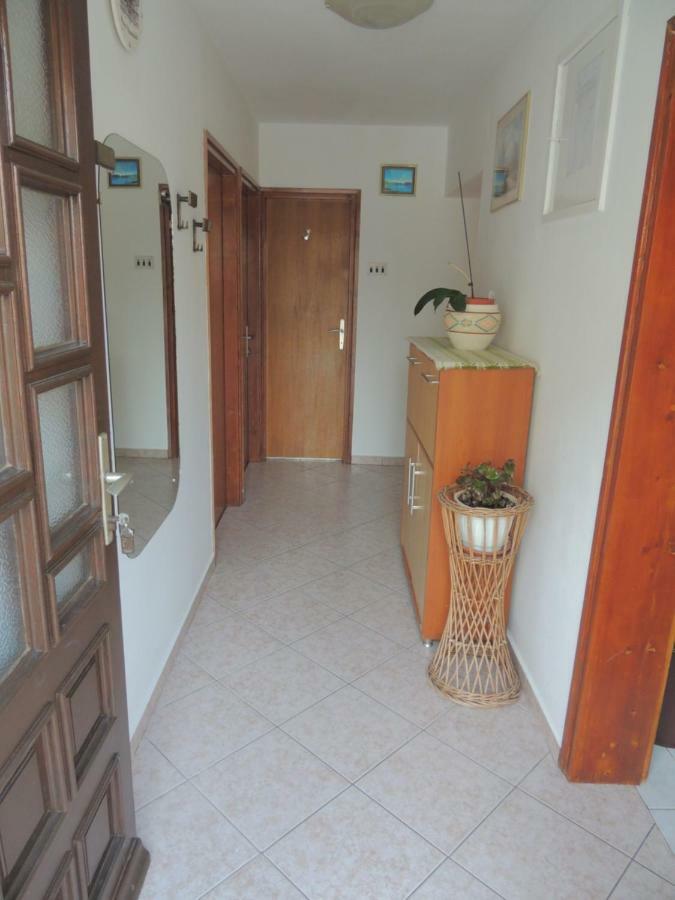 Tomic Apartment Novi Vinodolski Exterior photo
